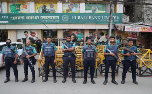 ১৬ দিন ধরে বিএনপি কার্যালয়ে ঝুলছে তালা, সামনে পুলিশ 