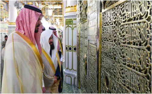 নবীজির রওজা জিয়ারত করেছেন  এক সপ্তাহে বিশ্বের ৩ লক্ষাধিক মুসলিম 