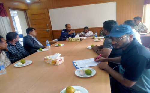 অষ্টগ্রামে বাজার মূল্য নিয়ন্ত্রণ ও তদারকির লক্ষ্যে আলোচনা সভা 