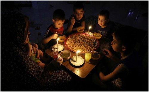 গাজায় এবার বিদ্যুৎ সরবরাহ বন্ধ করছে ইসরায়েল 