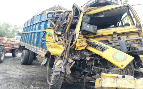 ব্রাহ্মণবাড়িয়ার কসবায় ট্রাক ও বাসের মুখোমুখি সংঘর্ষে ২জন  নিহত 