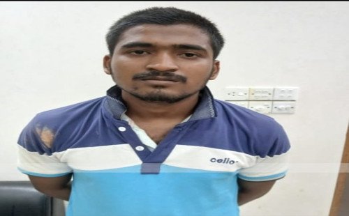 খুনের আসামীর কসবা থানায় আত্মসমর্পণ 