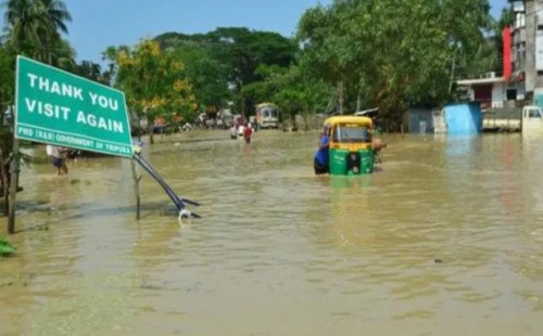 ভারত থেকে ধেয়ে আসছে পানি, ঢুকছে বাংলাদেশে! ভয়াবহ বন্যার আশংকা যেসব অঞ্চলে 