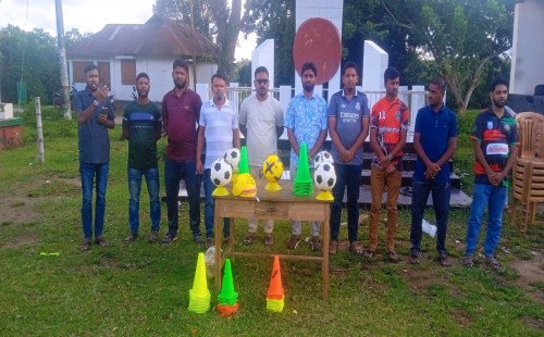 পানছড়ি সেচ্ছাসেবক দল কতৃক ক্রীড়া সামগ্রী বিতরণ। 