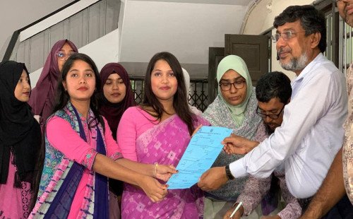 রাকসু নির্বাচনের মনোনয়ন ফরম সংগ্রহ শুরু 