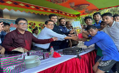 কচুয়ায় গ্রীষ্মকালীন  ক্রীড়া প্রতিযোগিতার সমাপনী ও পুরস্কার বিতরণী অনুষ্ঠান অনুষ্ঠিত। 