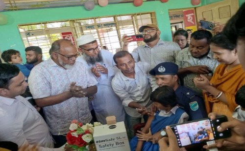 অষ্টগ্রামে টাইফয়েড টিকাদান ক্যাম্পেইন উদ্ভোধন 