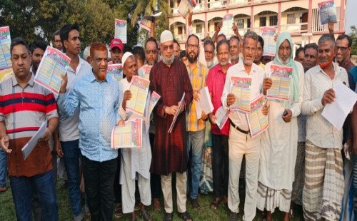 সাপাহারে ৩১ দফা বাস্তবায়নের লক্ষে  গণসংযোগ ও লিফলেট বিতরণ 